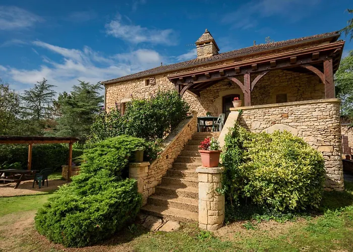 Le Croix Du Notaire Nyaraló